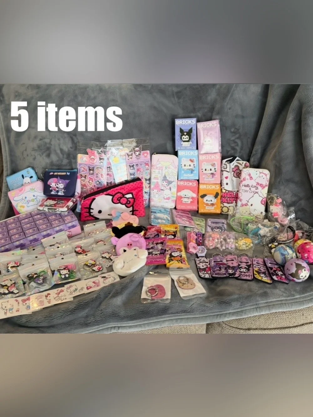 🩷Sanrio MYSTERY BUNDLE w/ Hello Kitty & Friends Tote Bag